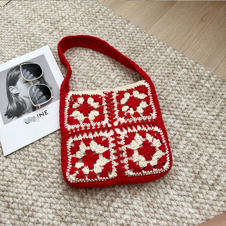 Heklet crossover veske med folkelig design Skanto