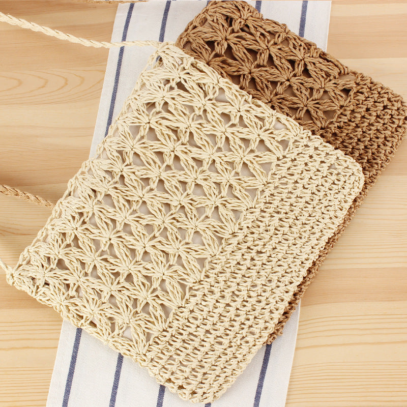 Hand-knotted shoulder bag with floral details Skanto