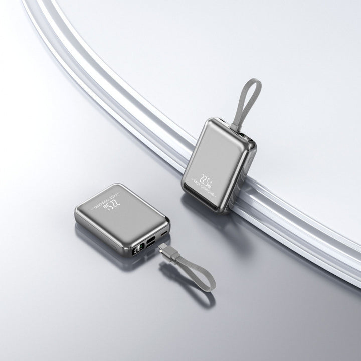 Bærbar powerbank med kompakt design og innebygd hurtiglading Skanto