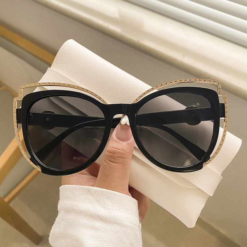 Dame Cat-Eye solbriller med glitrende detalj Skanto