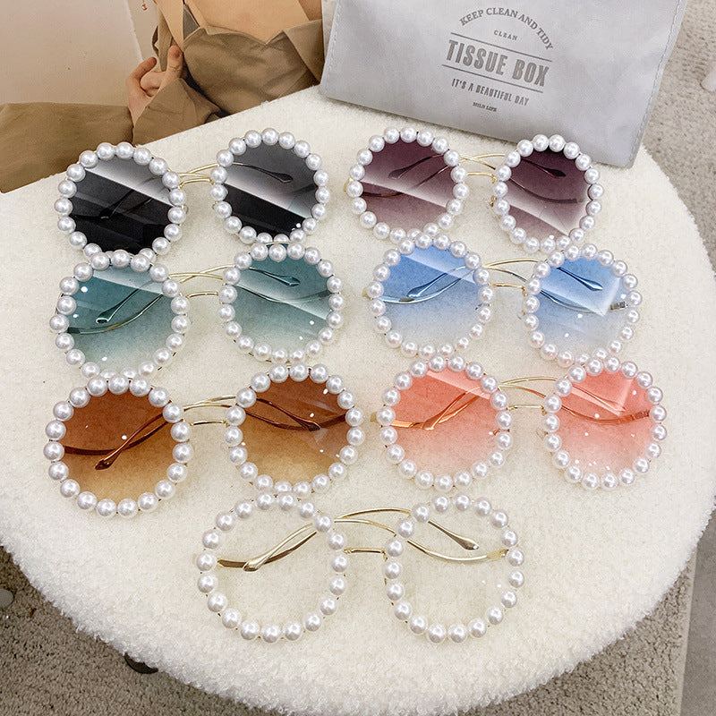 Damer elegant oversized solbriller med stilfull transparent ramme Skanto