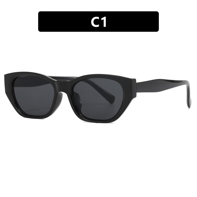 Dame Cat-Eye solbriller med transparent, geometrisk ramme Skanto