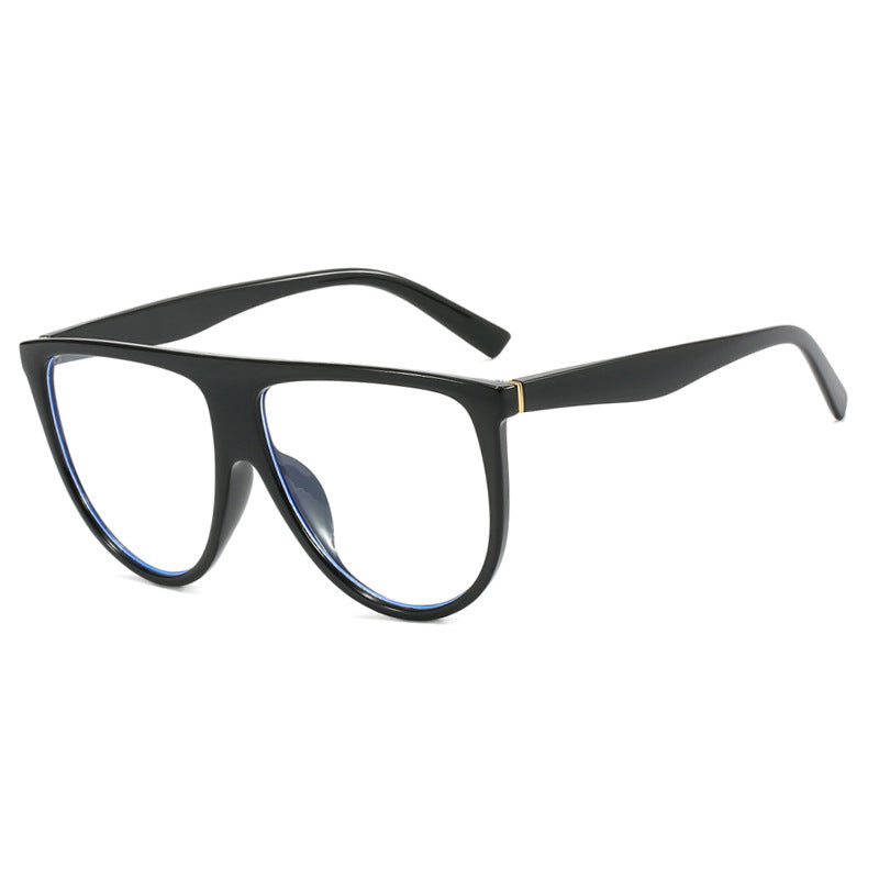 Dame trendy oversized solbriller med stilige transparente rammer Skanto