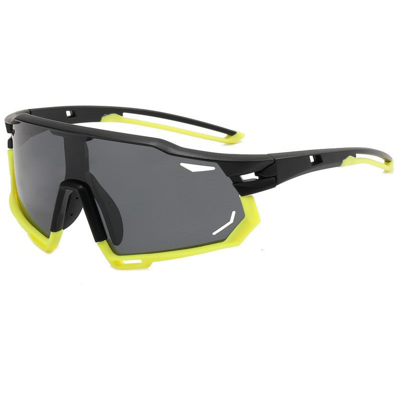 Dame Sportslig høyytelses solbrille med aerodynamisk design Skanto