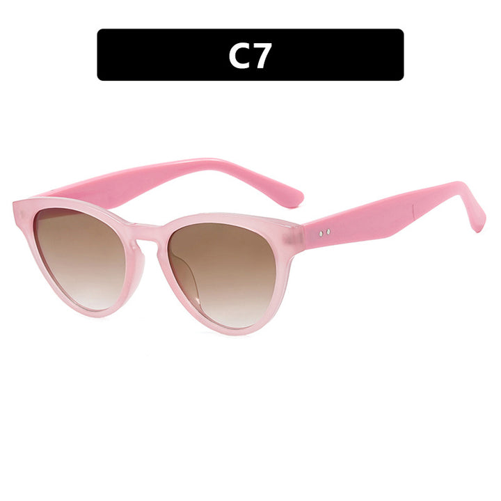 Dame cat-eye solbriller med UV-beskyttelse og moteramme Skanto