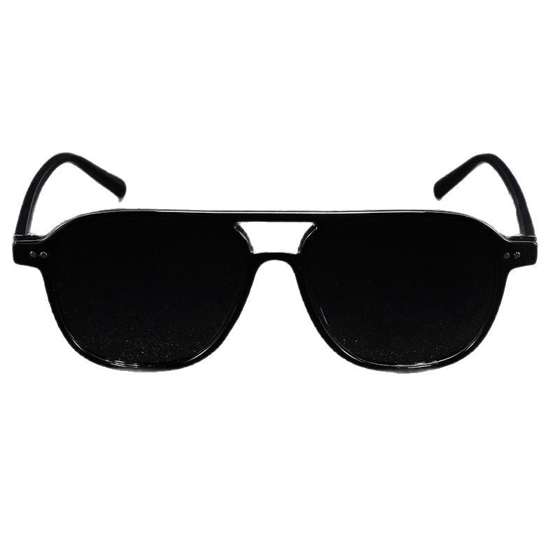 Dame designer solbrille med trendy havskilpadde ramme og UV-beskyttelse Skanto
