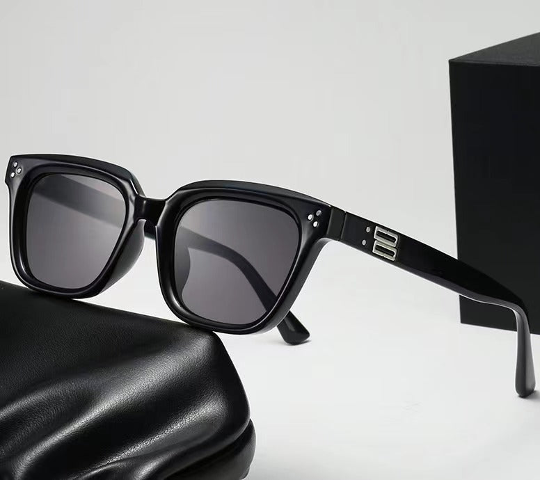 Dame moteriktig oversized solbrille med robust plastikkramme Skanto