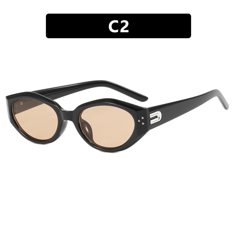 Dame Cat-Eye solbriller med elegant plastisk ramme Skanto