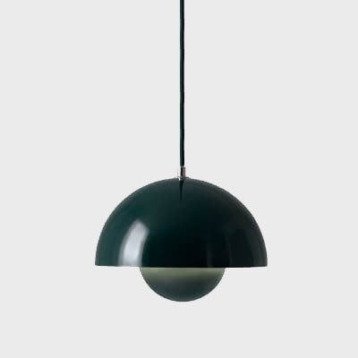 Skandinavisk pendellampe – Elegant, en-armet, halvsirkelformet lampe for stue og soverom