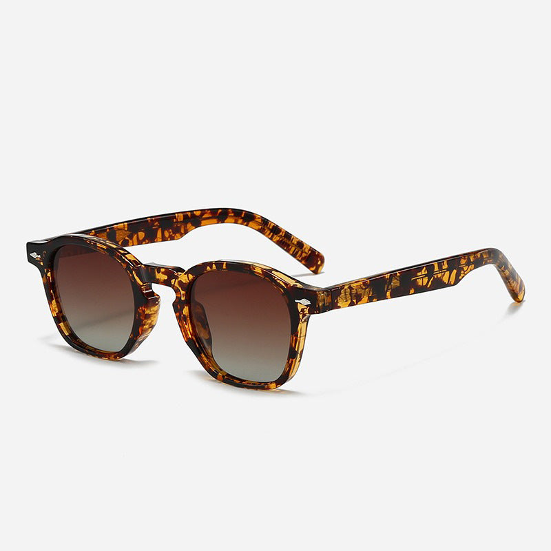 Dame designer solbrille med høykvalitets acetatrahm og UV-beskyttelse Skanto