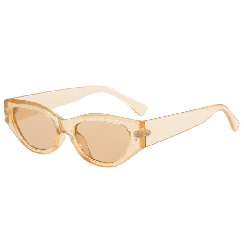 Dame moteriktig solbrille i trendy Cat-Eye stil Skanto