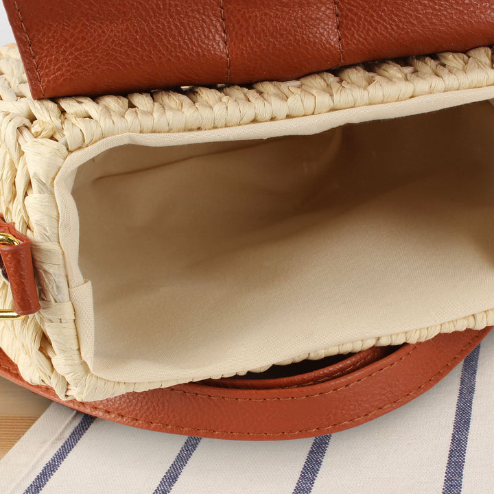 Håndbag med Unikt Flettet Design og Elegant Klaff Skanto