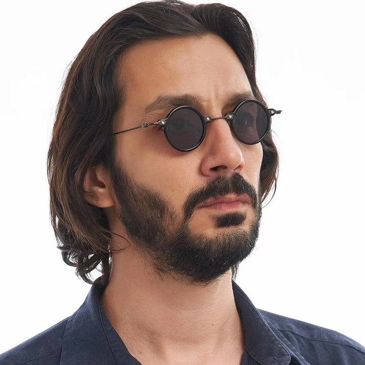 Damen moteriktig rund solbrille med stilig metallramme og polarisert glass Skanto