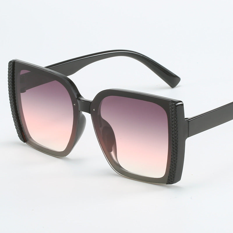Dame oversized Designer-solbriller i moderne flettet design Skanto