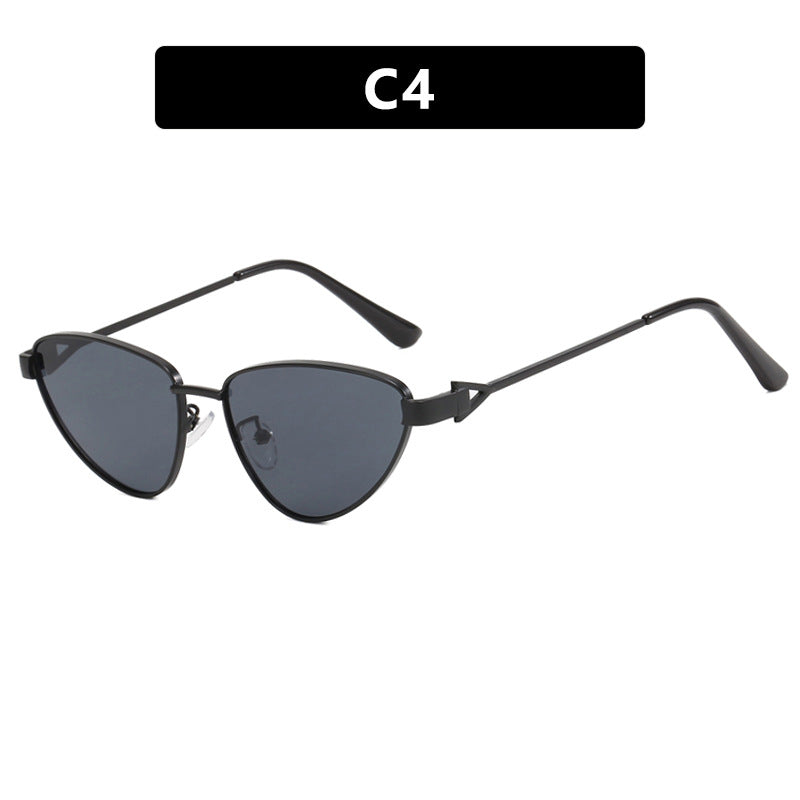 Dame Cat-Eye solbriller med elegant og fleksibel ramme Skanto