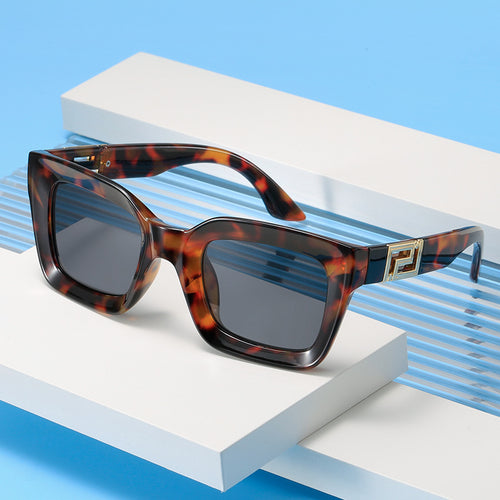 Dame kvadratisk solbrille med luksuriøs design Skanto
