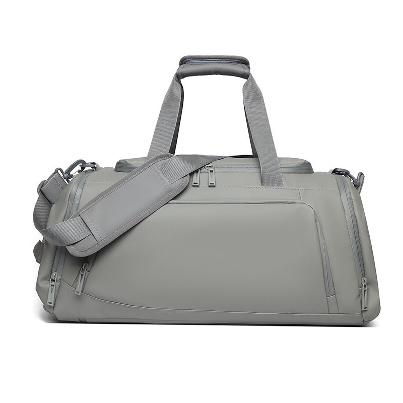 Romslig sportduffelbag med praktiske rom Skanto