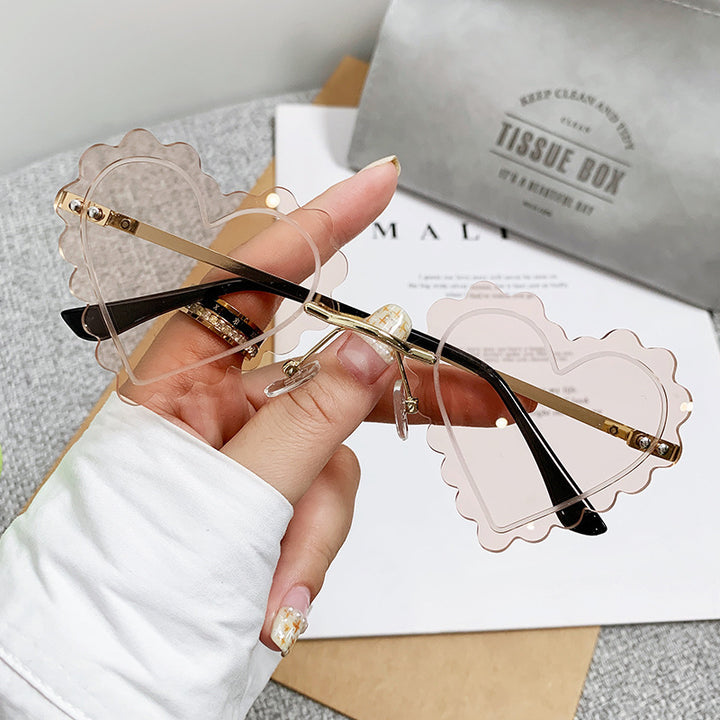 Dame Cat-Eye solbriller i unikt hjerte-design Skanto