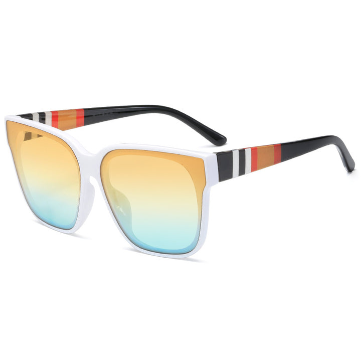 Dame moteriktig solbrille med markant oversized ramme og UV-beskyttelse Skanto