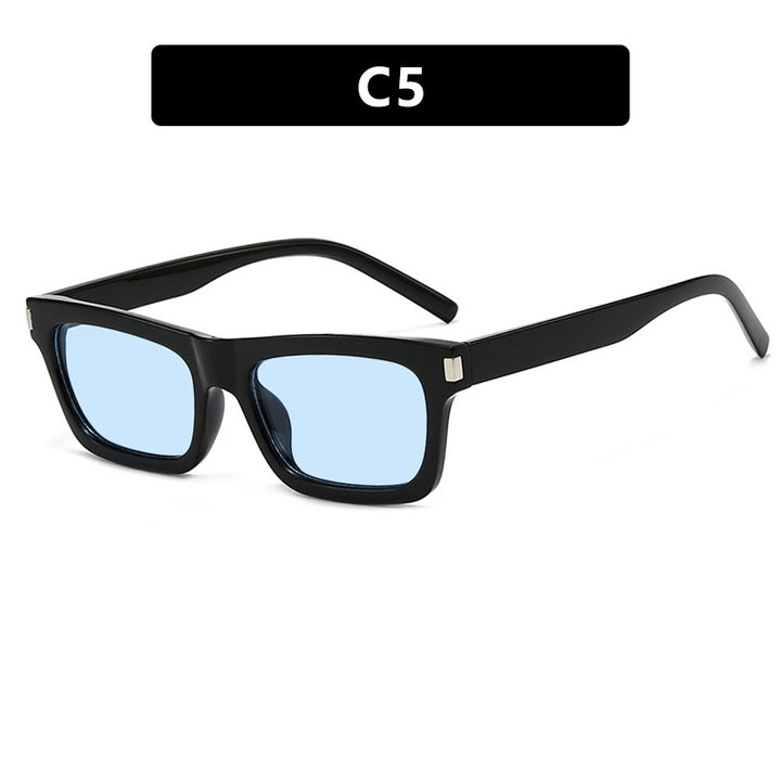 Dame kvadratisk solbrille med transparente linser og stillegant design Skanto