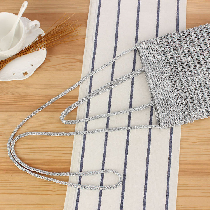Shoulder Bags in Hand-Knotted Natural Material with Fine Texture Skanto