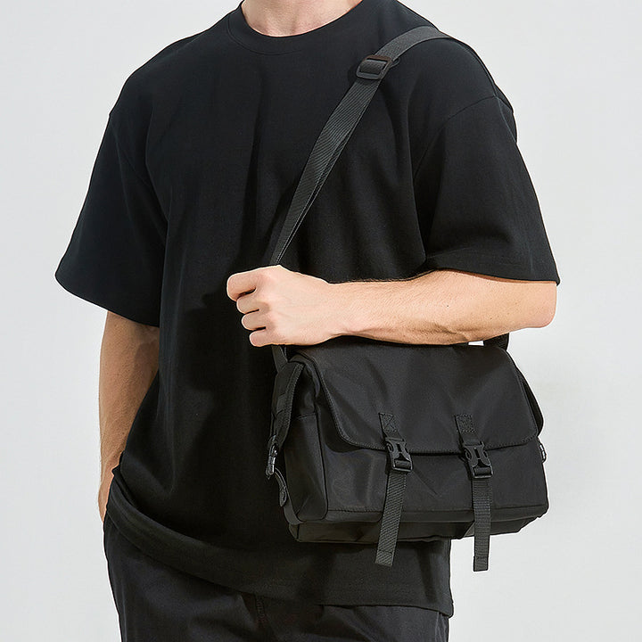 Allsidig utendørs crossbody veske Skanto