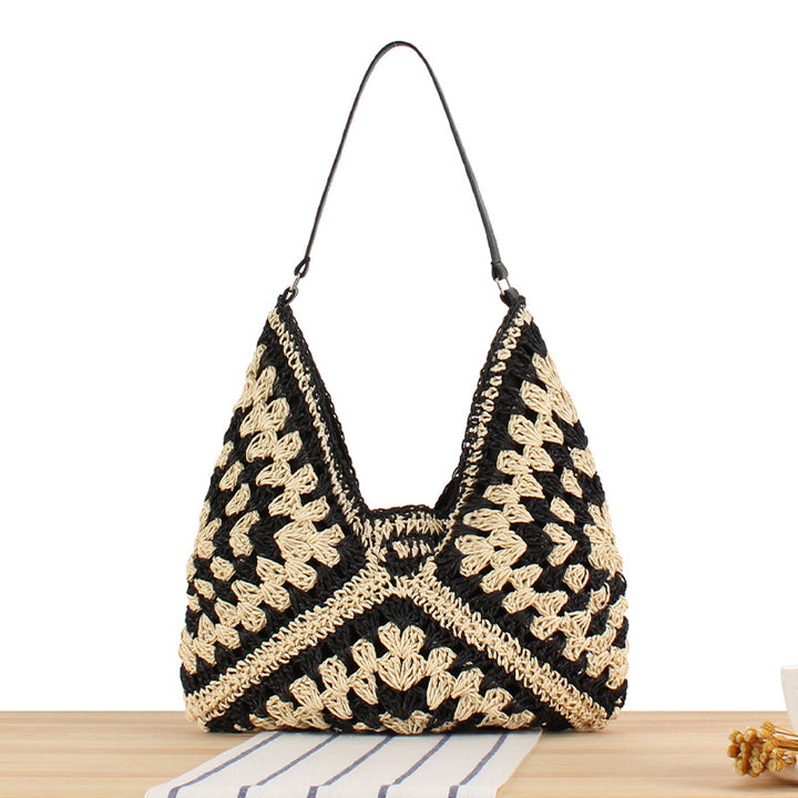 Shoulder Bag with Hand-Knotted Pattern and Leather Details Skanto