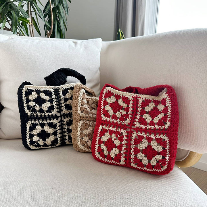 Heklet crossover veske med folkelig design Skanto