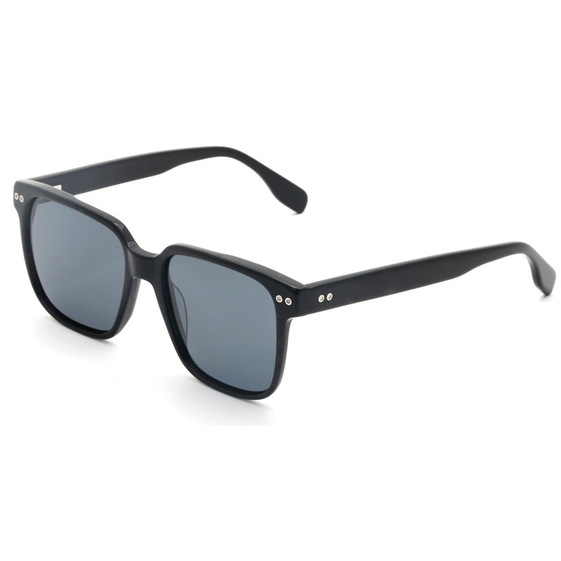 Dame solbriller i moderne skilpadde-design med polariserte linser Skanto
