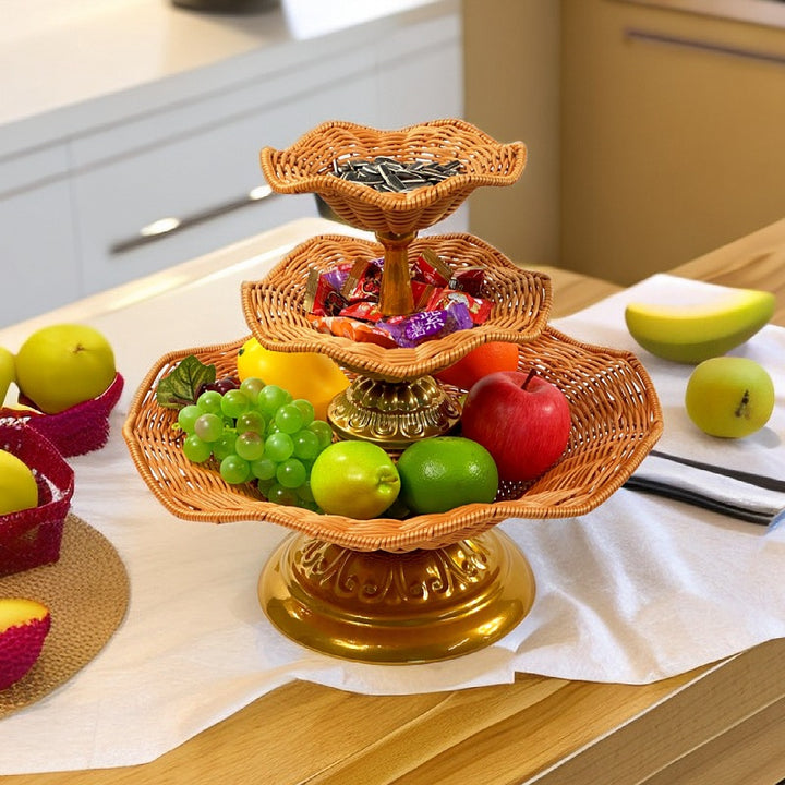 Damer elegant Tablettstativ laget av flettet materiale Skanto