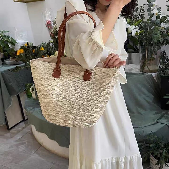 Designer-bag med elegante kunstlærhåndtak Skanto