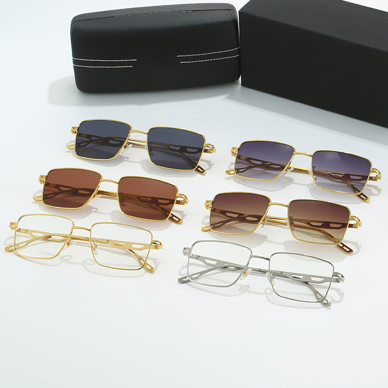 Dame luksus solbrille med markant geometrisk ramme og polarisert glass Skanto