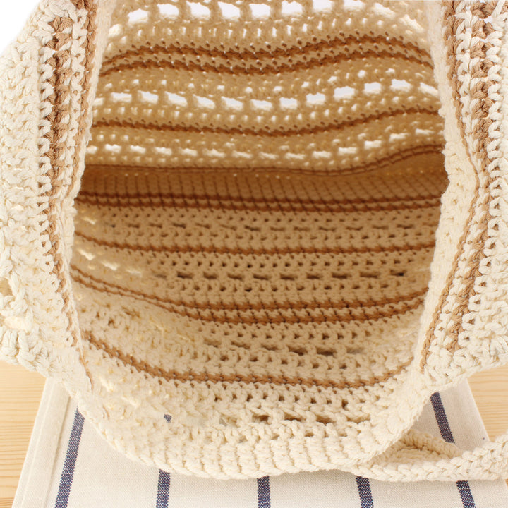 Flettet makramee crossbody veske med moderne striper Skanto