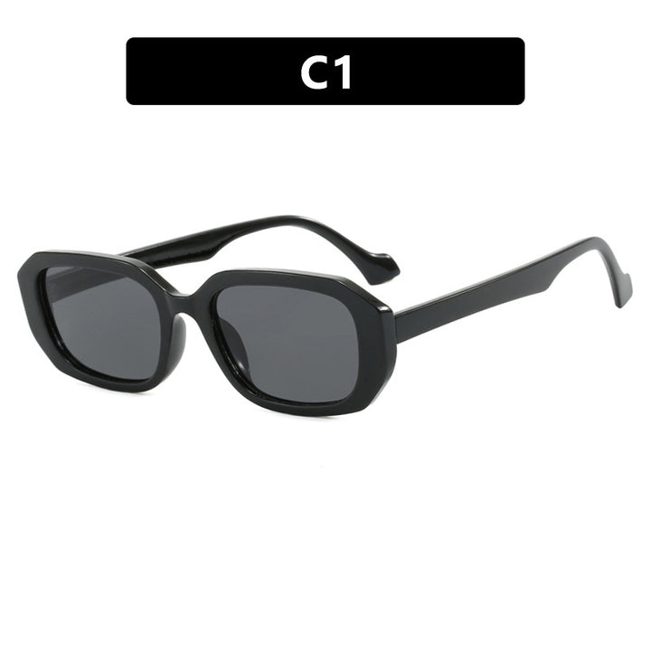 Dame moteriktig solbrille med elegant geometrisk design Skanto