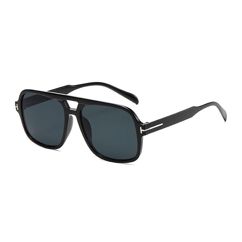 Dame Modischer quadratischer Solbrille med robust ramme Skanto