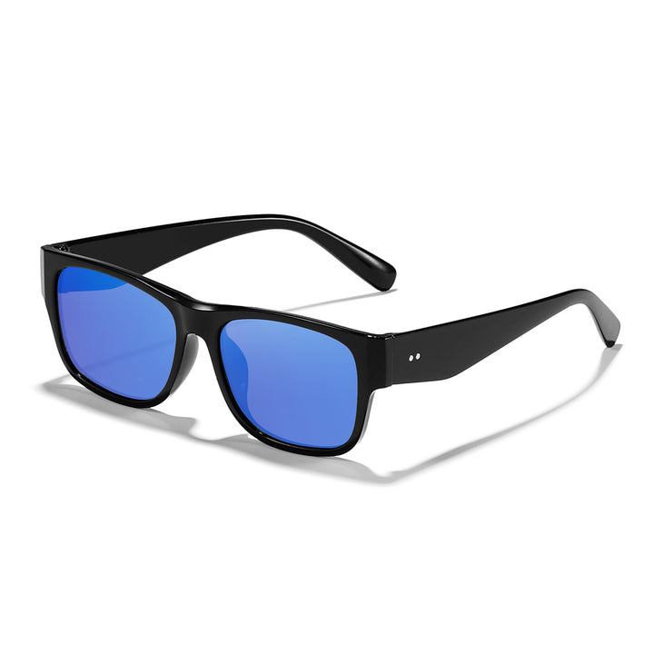 Dame moteriktig solbrille med stilige polariserende linser Skanto