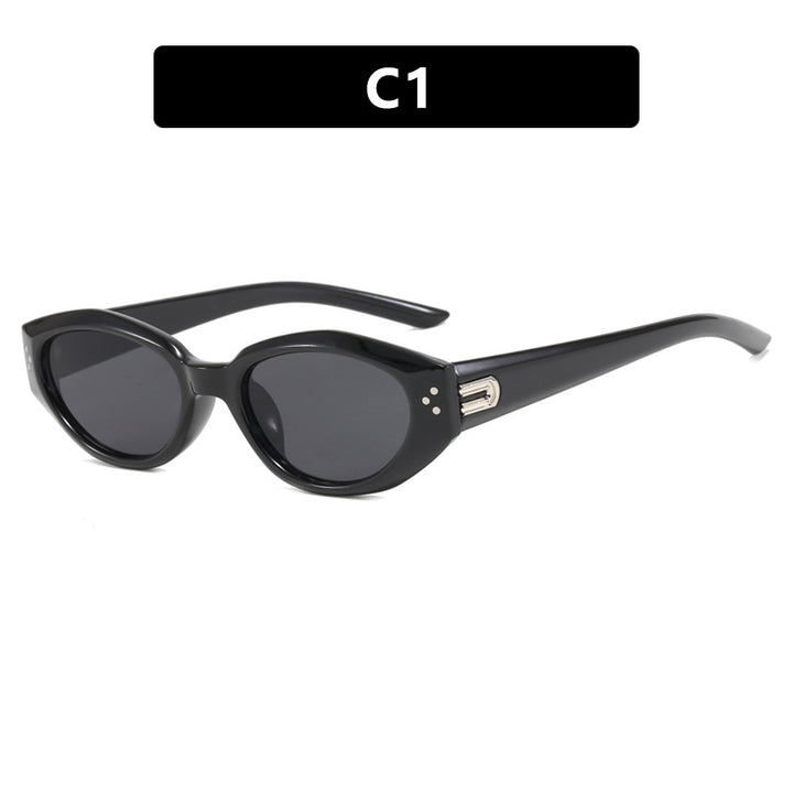Dame Cat-Eye solbrille med aksentuerte transparente ramme og UV-beskyttelse Skanto