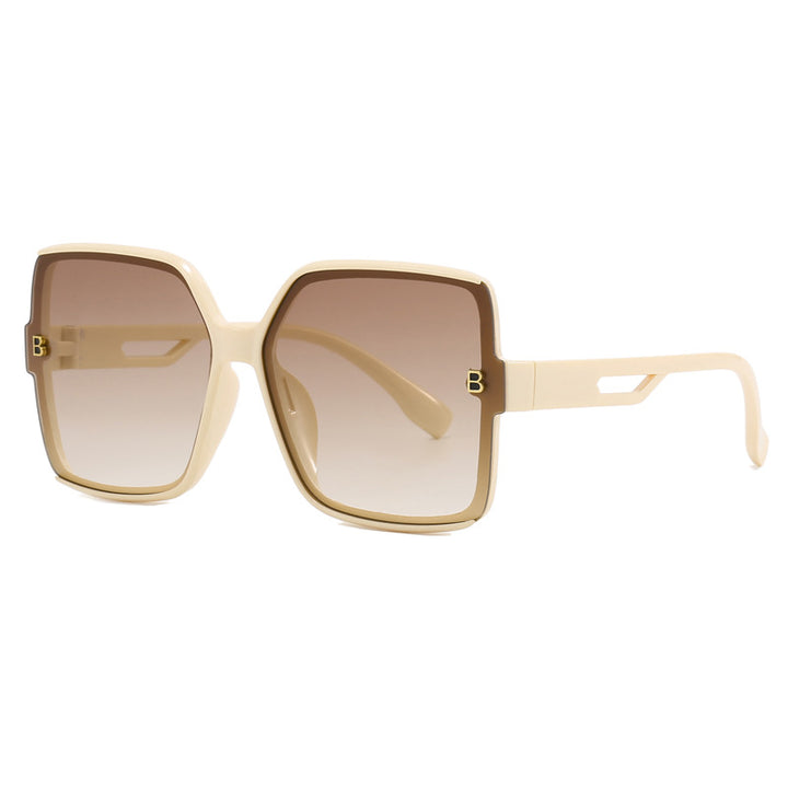 Dame moteriktig oversized solbrille med ekstravagante aksenter Skanto