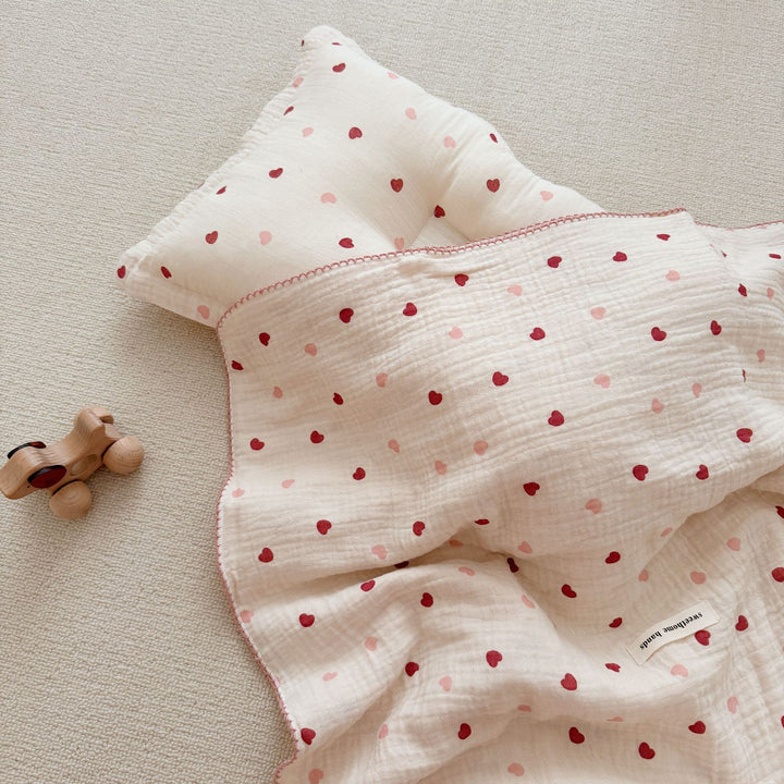 Unisex Musselinteppe med delikat blomsterdesign og elegante volanger Skanto