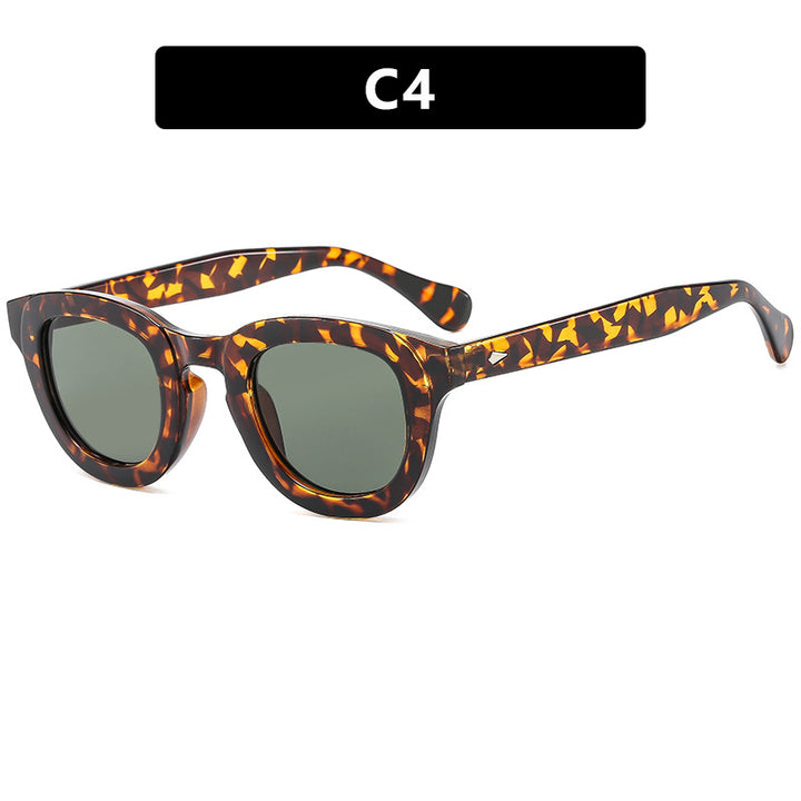 Dame stilige Cat-Eye solbriller med elegant ramme og polariserte linser Skanto