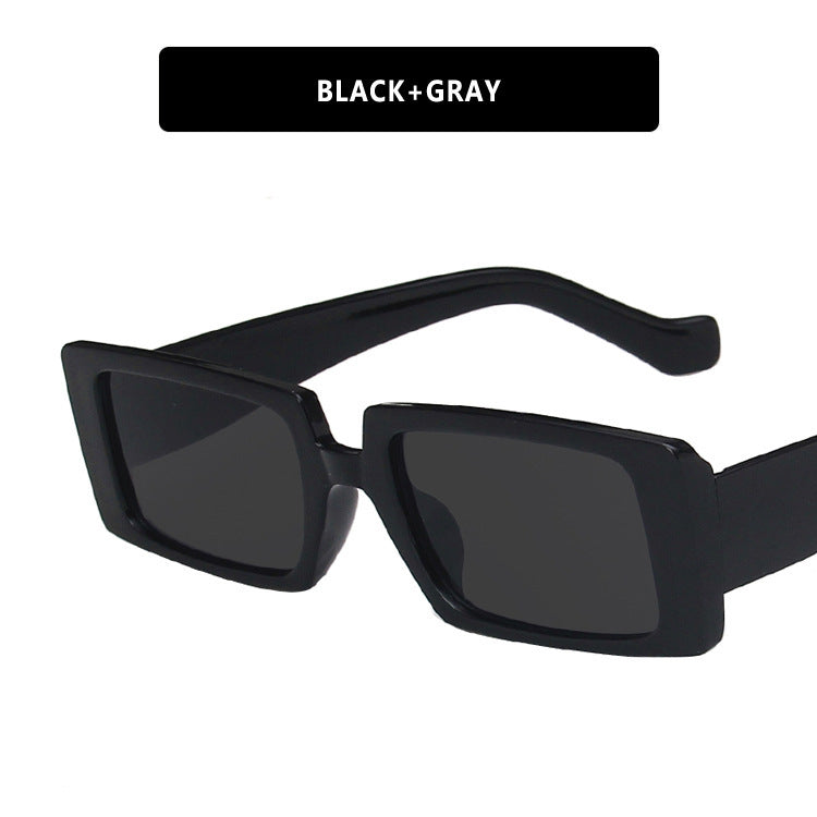 Dame kvadratisk solbrille med moderne ramme og stillegant design Skanto