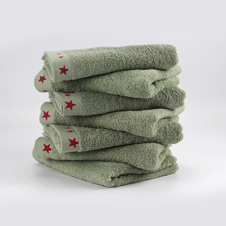 Care towel with soft surface and decorative star detail Skanto