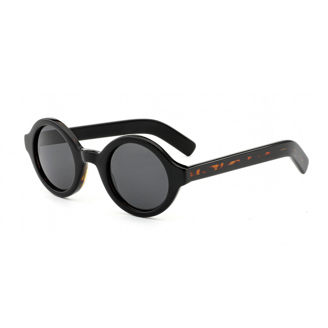 Dame solbrille i moderne retro-stil med høy kvalitet design og UV-beskyttelse Skanto
