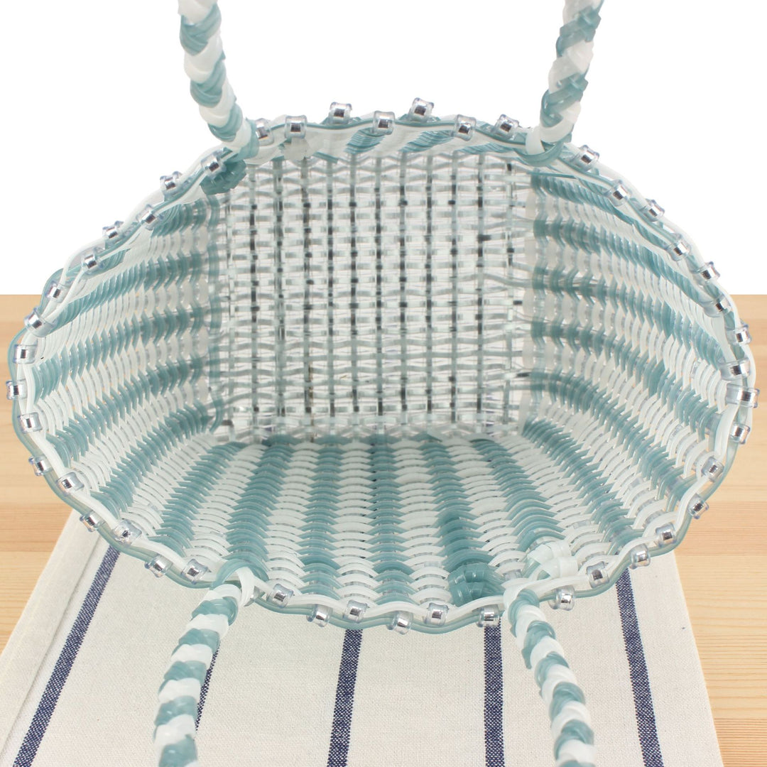 Basket bag with modern net design Skanto