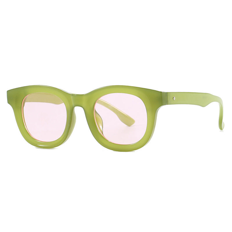 Dame trendy oversized solbriller med markant design Skanto