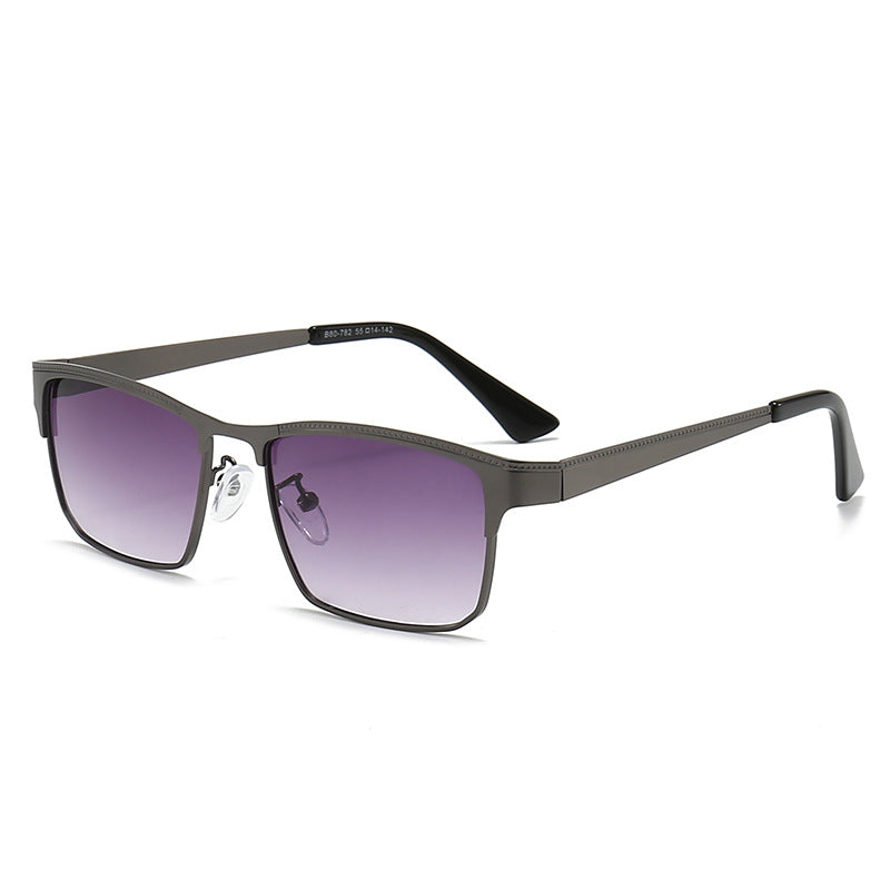 Dame kvadratisk solbrille med en stilig ramme og optimal UV-beskyttelse Skanto