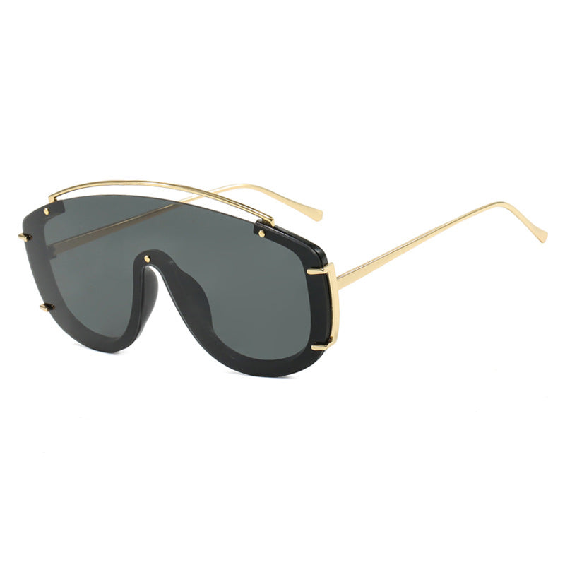 Dame futuristisk oversized solbriller Skanto