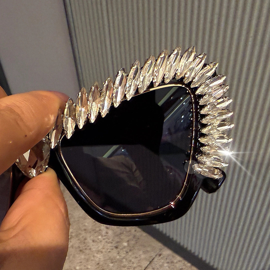 Damer ekstravagant Cat-Eye-solbrille med glitrende krystallspisser Skanto