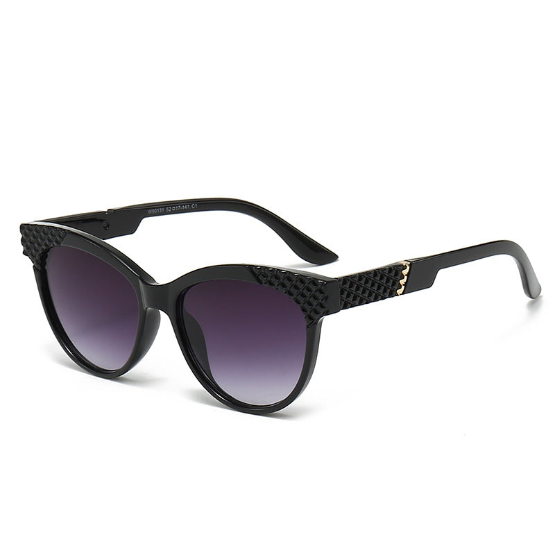 Dame Cat-Eye Solbriller med strukturert ramme og UV-beskyttelse Skanto