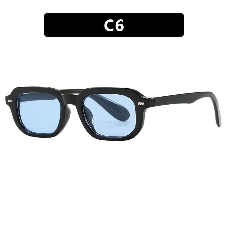 Damer firkantet solbriller med høyglans transparent ramme og polarisert glass Skanto